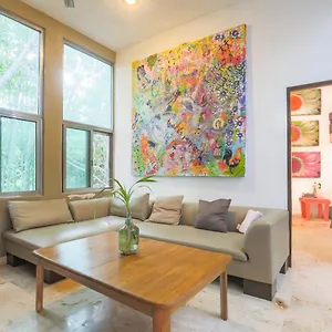 Guest house La Aldea Holistic Experience, Cancun