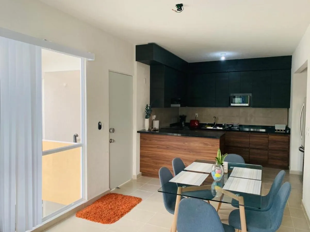 Franks House Apartment 